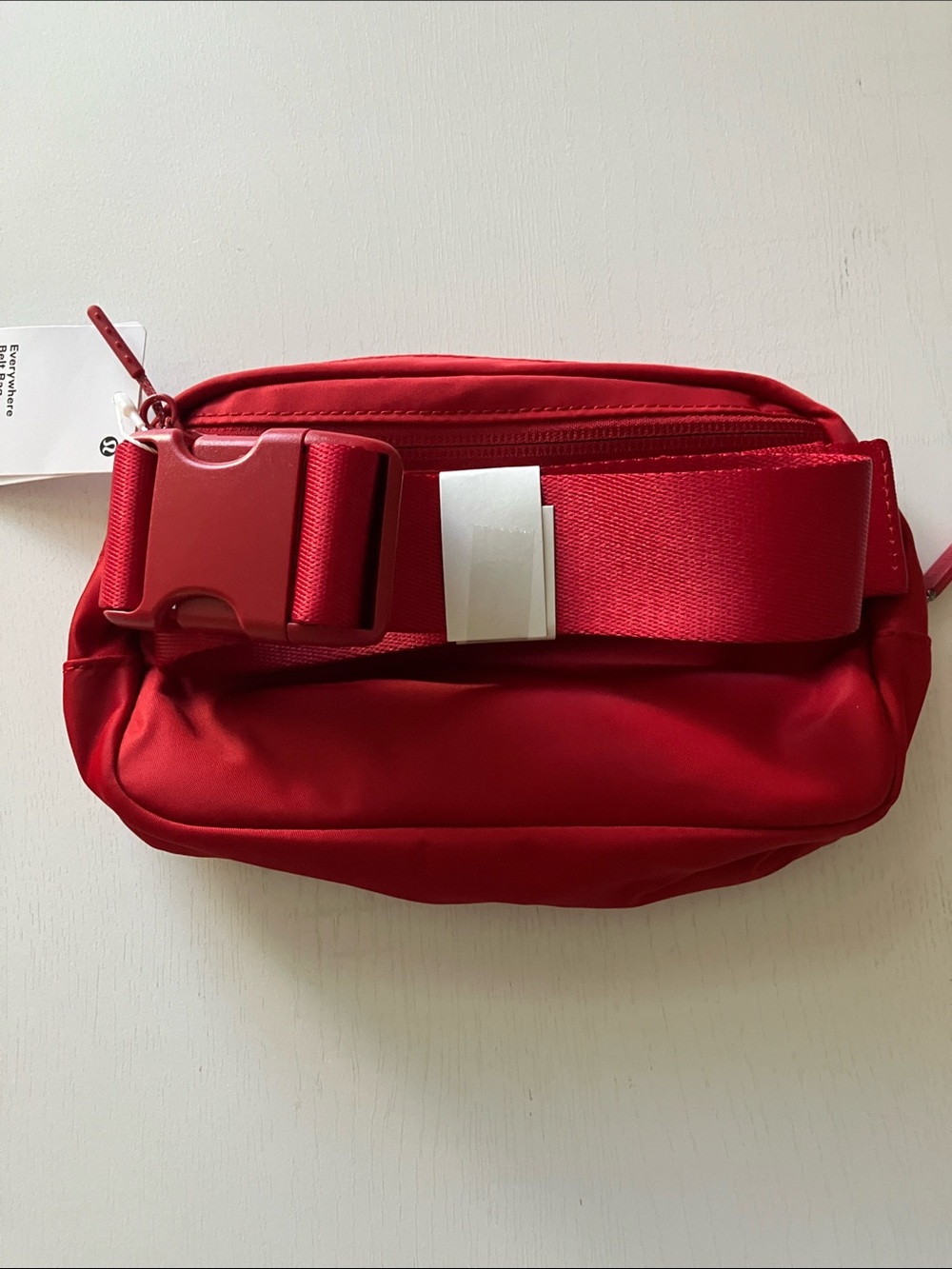 Lululemon Everywhere Belt Bag (NWT) - Picture 2 of 10